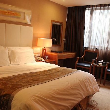 Shenzhen Luohu Railway Station Hotel - Commercial Building Luaran gambar